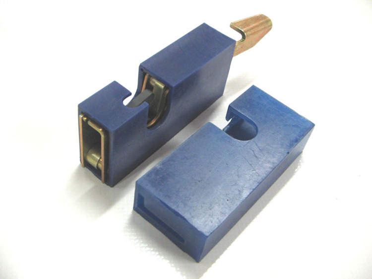 This cover protects the latch, extending its life, from the weather and is also cosmetically enhancing. Specify side needed. Cover Only. Blue UrethaneSpecify Driver/Pass & Front/Rear
